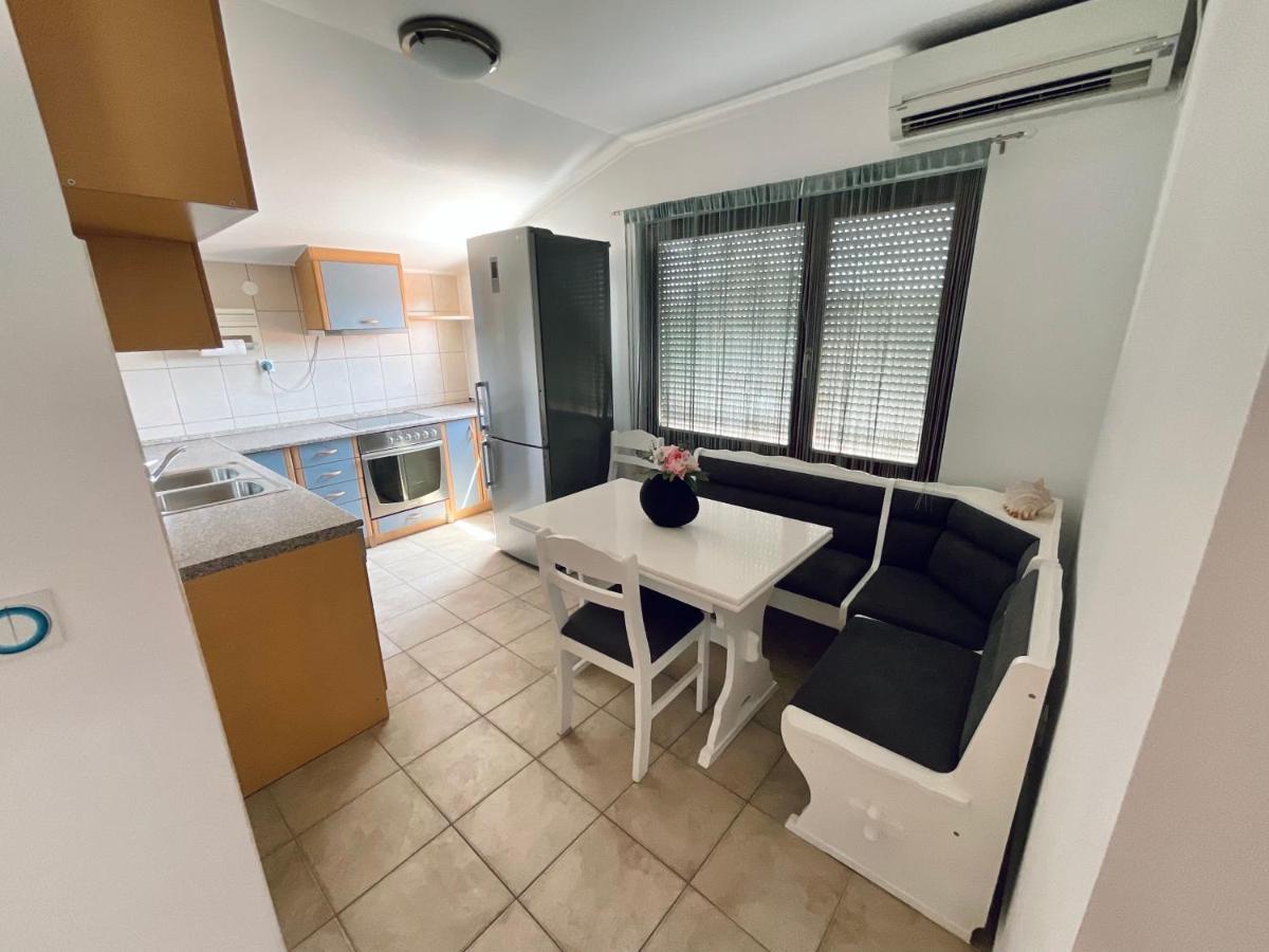 Apartment Camellia Ljubuški Buitenkant foto